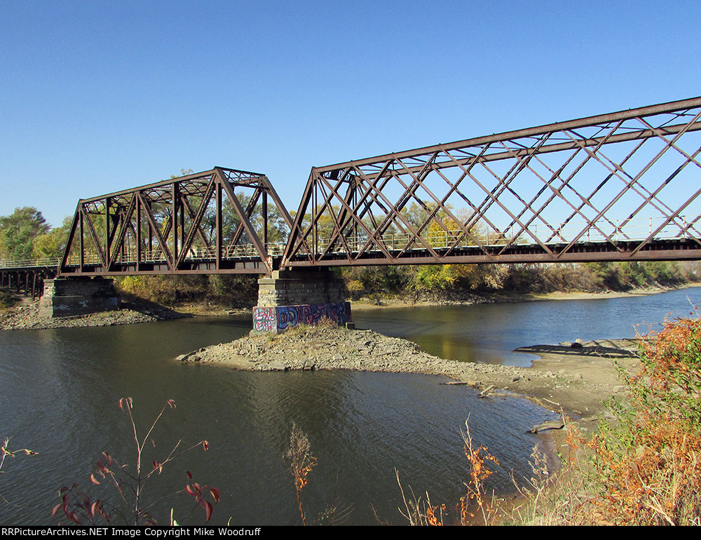 Former CRI&P bridge